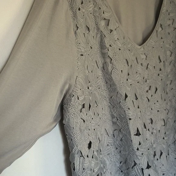 J.Jill Gray Crochet Lace Overlay 3/4 Sleeve Blouse Sz 4XL Women - Picture 4 of 10